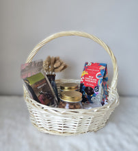 Load image into Gallery viewer, Diwali Delight Basket